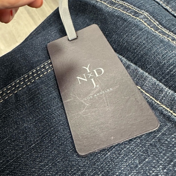 NYDJ Not Your Daughter’s Jeans Denim Shorts – Size 24W - Picture 9 of 11